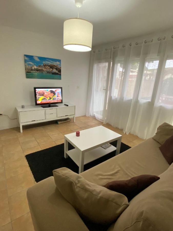 Apartamento A 5Min De Ushuaia, Hi Y Frente De La Playa Den Bossa Apartment Sant Jordi de ses Salines Exterior photo
